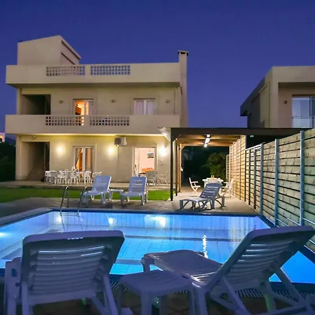Mariza's Beachfront With Swimming Pool Appartamento Hersonissos (Crete)