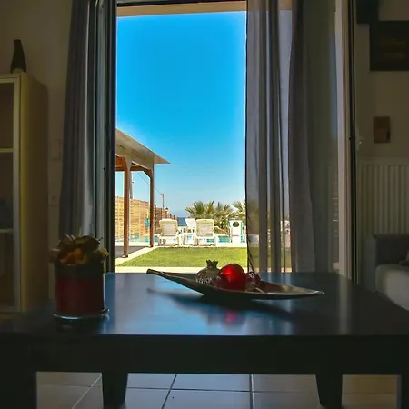 Daire Mariza's Beachfront With Swimming Pool Hersonissos (Crete)