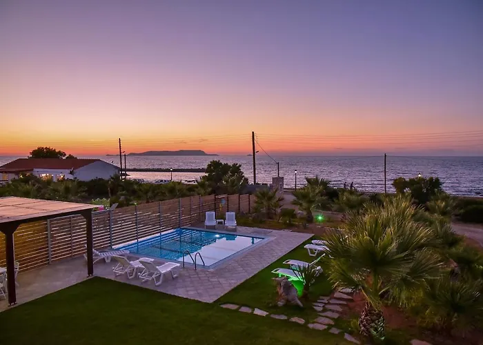 Mariza's Beachfront With Swimming Pool Hersonissos (Crete)