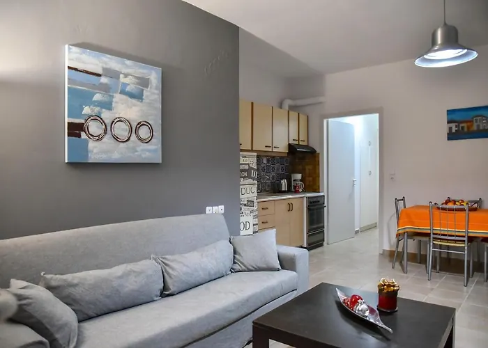 Mariza's Beachfront With Swimming Pool * Херсониссос