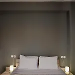شقة Mariza's Beachfront With Swimming Pool خيرسونِسوس